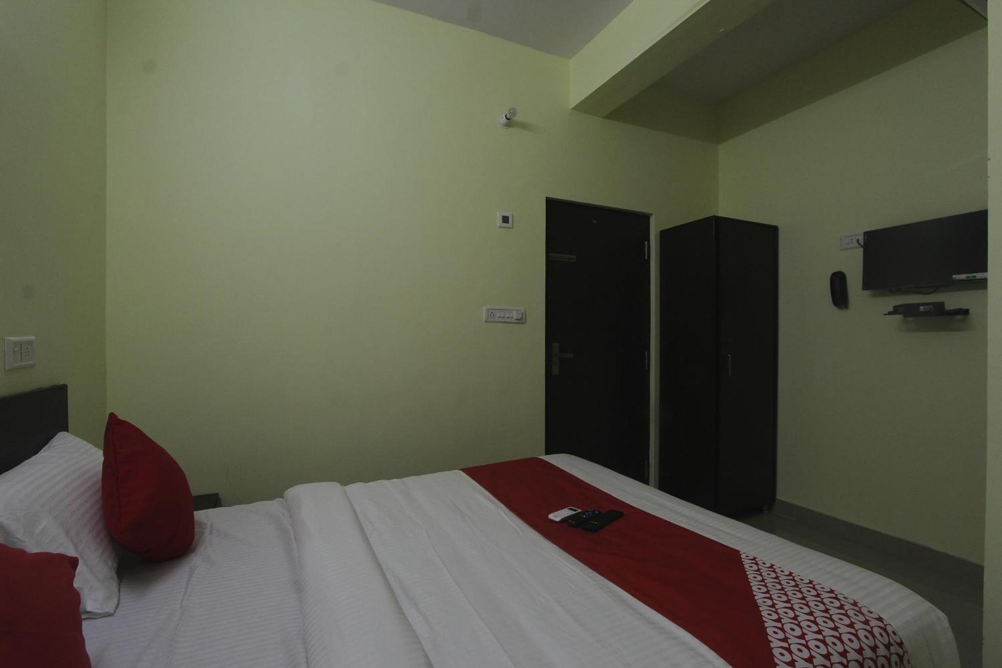 Hotel O V R Residency Near Sri Amruth Chithra Mandira Bangalore Exterior foto